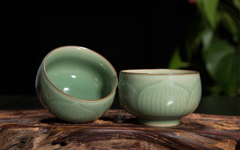 Селадон соблазняющий юных красавиц 9 букв. ). Селадон соблазняющий юных красавиц 9 букв. Селадон пастух. Селадон.